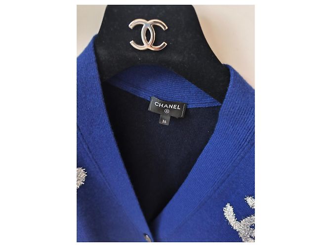 Chanel Kaschmir-Cardigan Marineblau CC-Logo - Ansicht 2