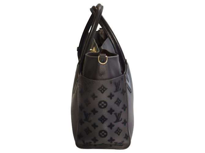 Louis Vuitton On My Side MM Sac Cabas Monogram Tufted Veau Cachemire Noir - vue 4