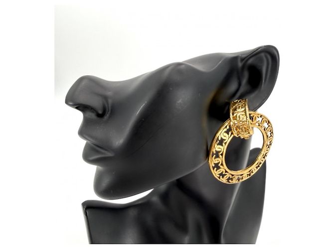 Timeless Orecchini a clip Chanel Vintage D'oro - vista 2