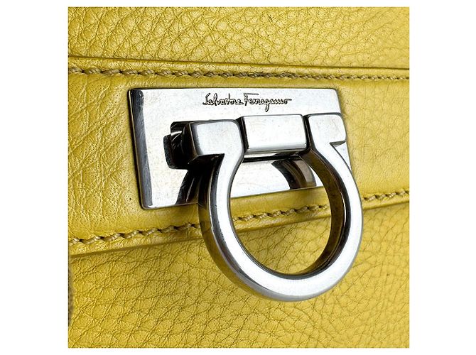 Gancini Borsa a mano/Borsa a tracolla in pelle gialla Salvatore Ferragamo Giallo - vista 12