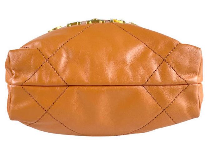 Borsa a tracolla Chanel in pelle arancione - vista 4