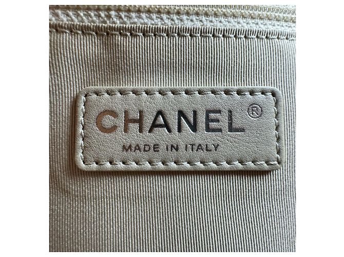 Borsa a tracolla Chanel Boy in pelle arancione - vista 12