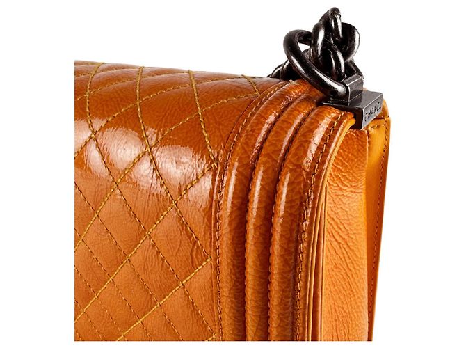 Borsa a tracolla Chanel Boy in pelle arancione - vista 6