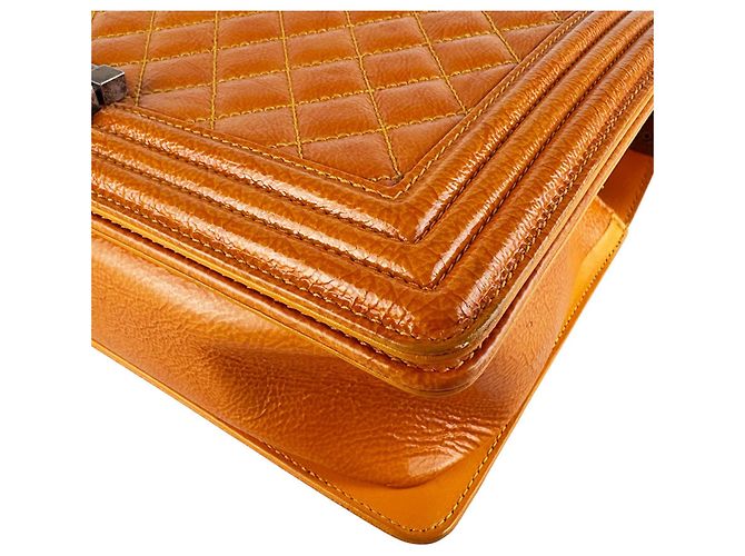 Borsa a tracolla Chanel Boy in pelle arancione - vista 8