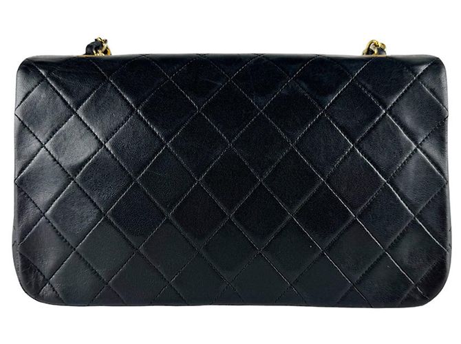 Borsa a tracolla Chanel in agnello nero - vista 3