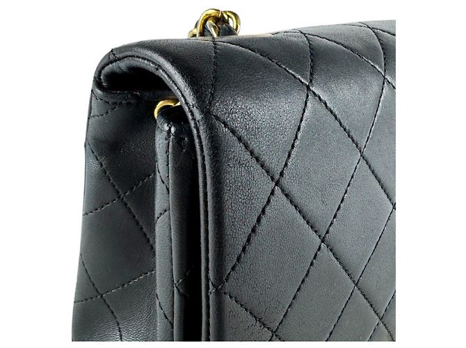 Borsa a tracolla Chanel in agnello nero - vista 7