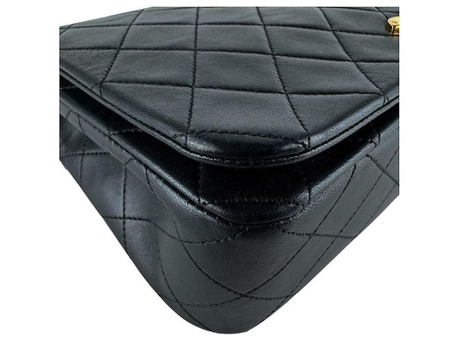 Borsa a tracolla Chanel in agnello nero - vista 9