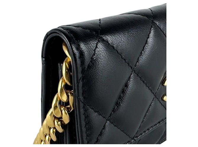 Chanel Pochette aus schwarzem Leder - Ansicht 7