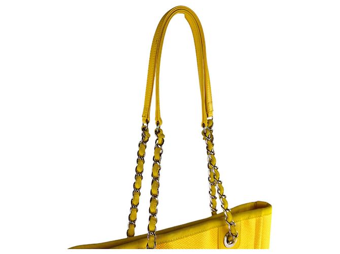 Borsa CHANEL Deauville PM in tela Rosa Giallo - vista 10