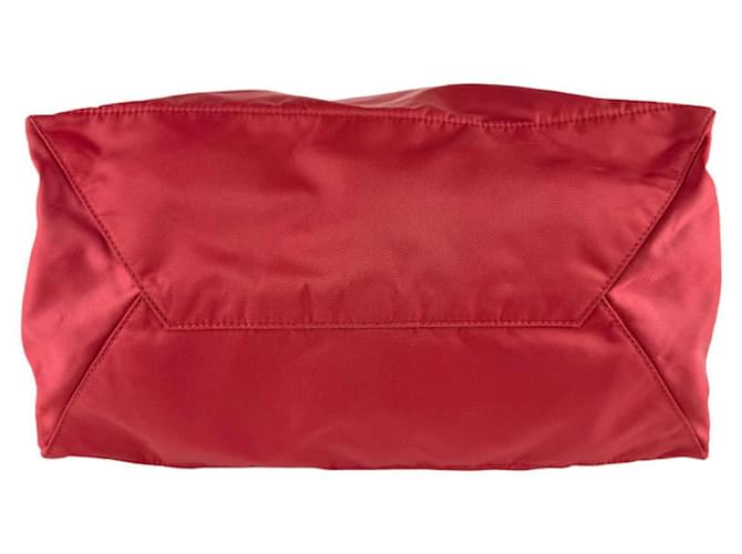 Borsa a tracolla in nylon Prada rossa Rosso - vista 4
