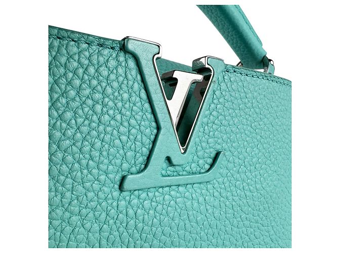 Borsa a tracolla MINI Capucines in pelle Louis Vuitton Verde - vista 12