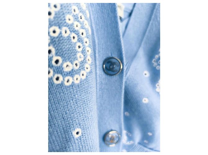 Chanel Hellblaues Kaschmir-Cardigan-Set - Ansicht 7