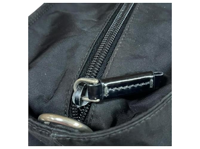 Borsa a tracolla in nylon Prada Nero - vista 15