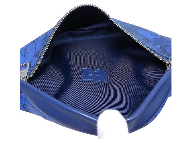 Louis Vuitton Monogram Aqua Garden Discovery Bumbag PM M22576 Blu - vista 3