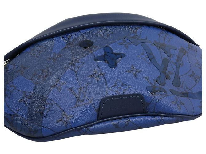 Louis Vuitton Monogram Aqua Garden Discovery Bumbag PM M22576 Blu - vista 4