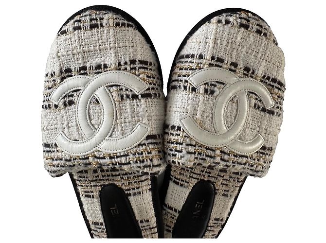Sandali Chanel CC in Tweed Nero e Bianco D'oro - vista 10