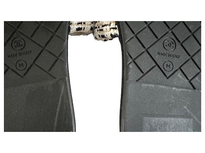 Sandali Chanel CC in Tweed Nero e Bianco D'oro - vista 15