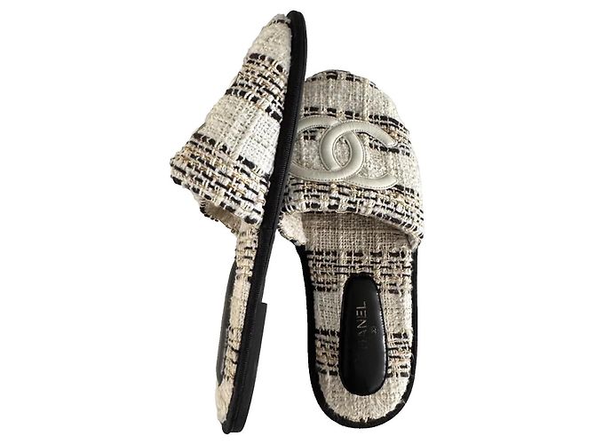 Sandali Chanel CC in Tweed Nero e Bianco D'oro - vista 7