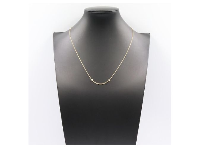Collana T Smile Small di Tiffany & Co. D'oro - vista 6