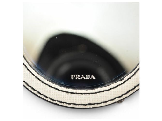 Portachiavi Saffiano Lock di Prada in bianco Talco - vista 5