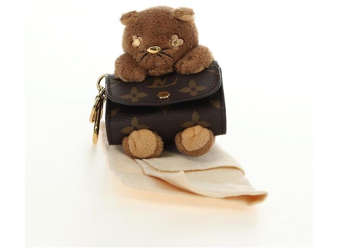 LOUIS VUITTON Monogram LV Cute Charm M01561 LV Auth 190225SAM Monogramma - vista 12