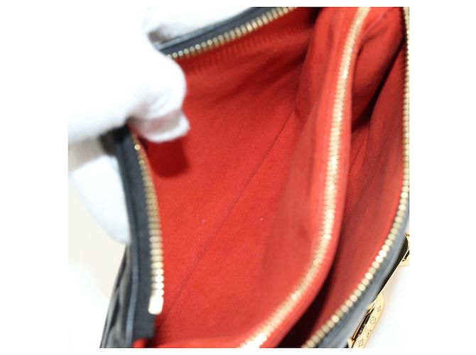 LOUIS VUITTON Bolsa Monogram Emboss Kussan BB Preta M21259 LV Auth 189752SV Preto - vista 23