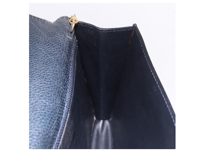 Céline Sac à bandoulière CELINE Medallion Chain en cuir noir et or Auth 189809A Doré - vue 20