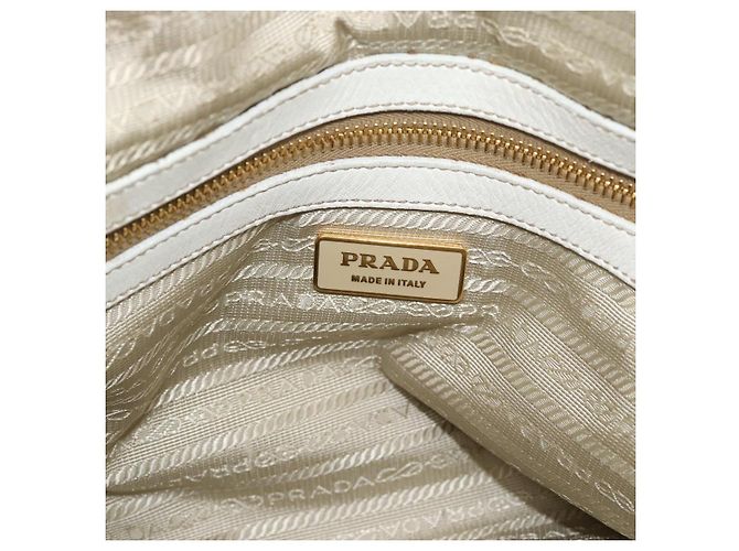 Borsa a Spalla PRADA in Pelle Bianco Oro Auth ka5003A D'oro - vista 21