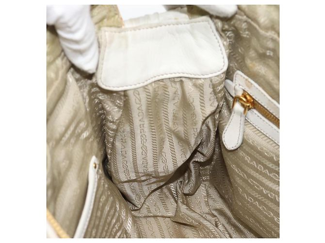 Borsa a Spalla PRADA in Pelle Bianco Oro Auth ka5003A D'oro - vista 23
