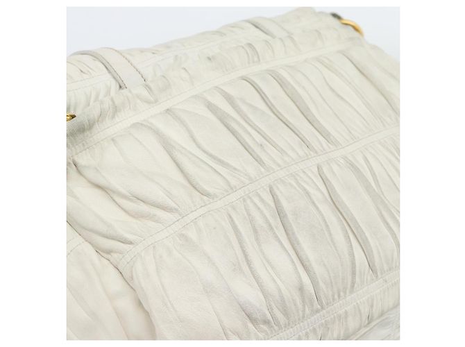 Borsa a Spalla PRADA in Pelle Bianco Oro Auth ka5003A D'oro - vista 9