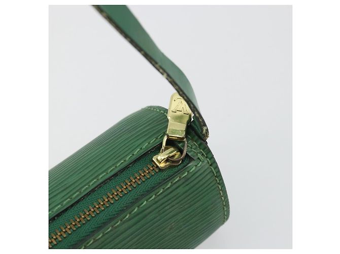 LOUIS VUITTON Epi Soufflot Pouch Green LV Auth 187622 Verde - vista 10