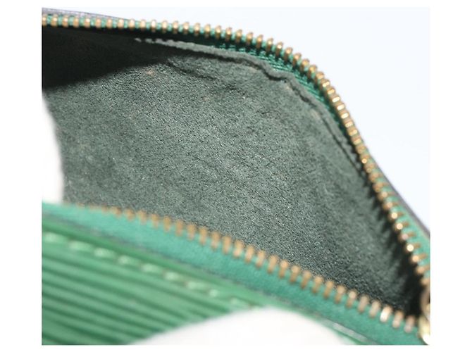 LOUIS VUITTON Epi Soufflot Pouch Green LV Auth 187622 Verde - vista 18