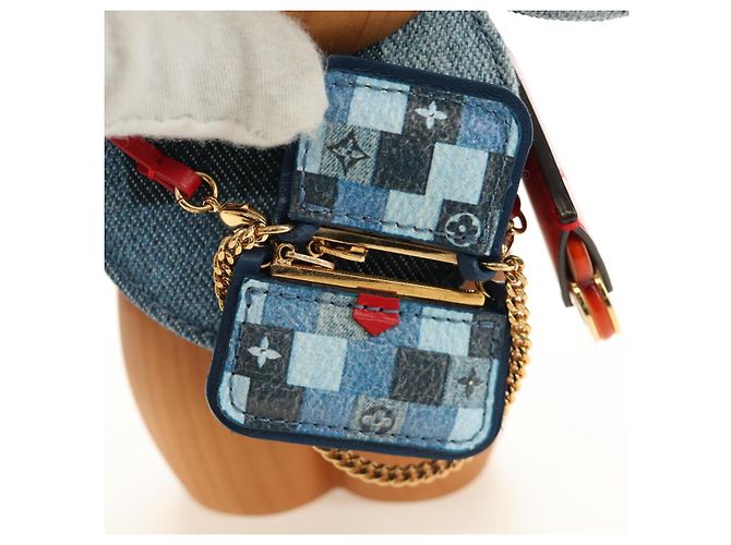 LOUIS VUITTON Monogram Denim Patchwork Vivienne Doll Blue GI0463 Auth 189263SM Bleu - vue 16