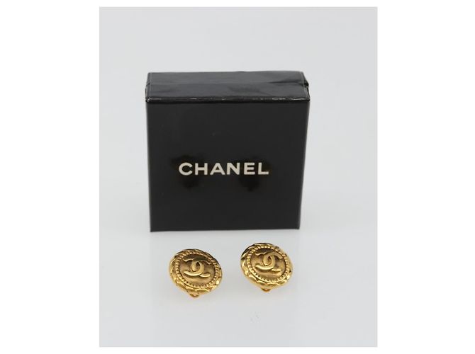 Orecchini CHANEL COCO Mark in metallo color oro CC Auth 188625M - vista 10