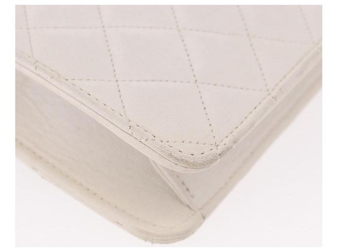 CHANEL Borsa a Catena Matelassé Double Turn Lock in Pelle di Agnello Bianca CC Auth 190079SAV Bianco D'oro - vista 19