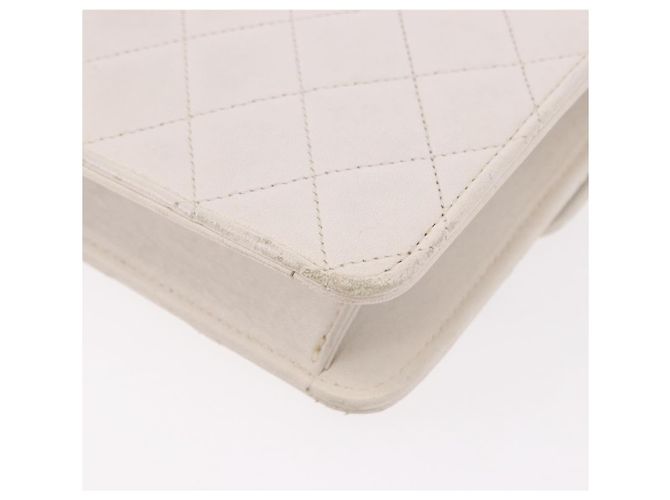 CHANEL Borsa a Catena Matelassé Double Turn Lock in Pelle di Agnello Bianca CC Auth 190079SAV Bianco D'oro - vista 20