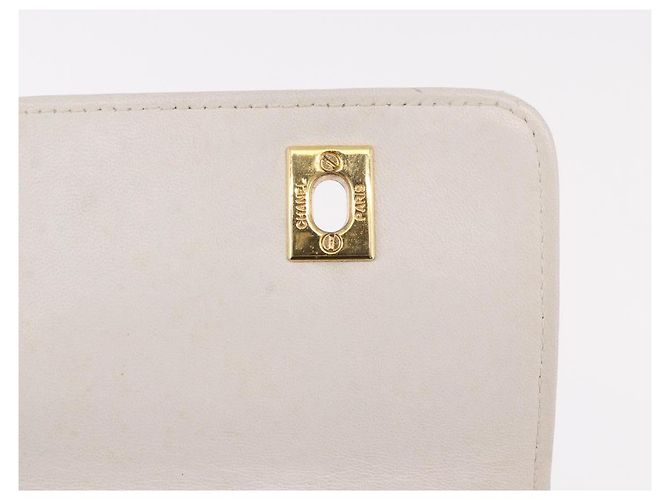 CHANEL Borsa a Catena Matelassé Double Turn Lock in Pelle di Agnello Bianca CC Auth 190079SAV Bianco D'oro - vista 27
