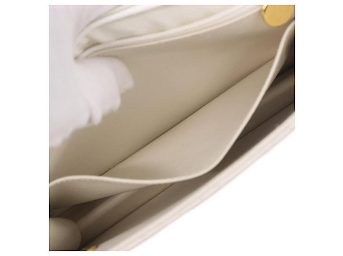 CHANEL Borsa a Catena Matelassé Double Turn Lock in Pelle di Agnello Bianca CC Auth 190079SAV Bianco D'oro - vista 33