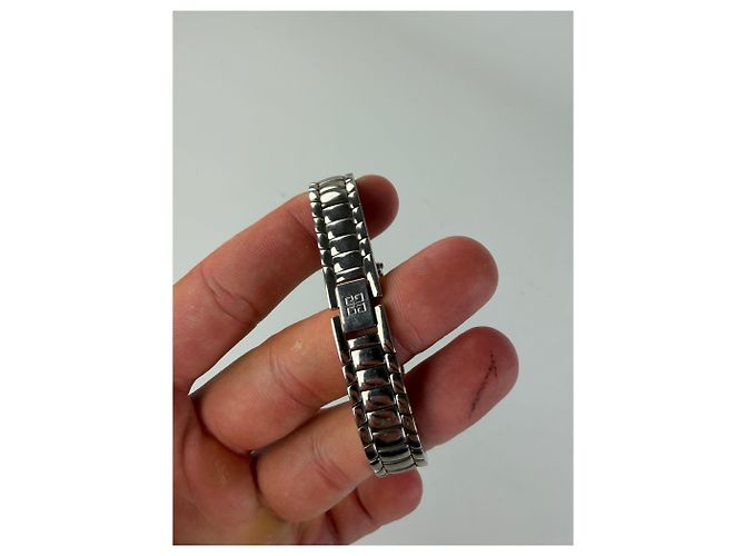 Vintage Givenchy Armbanduhr aus Edelstahl Silber Weiß - Ansicht 2