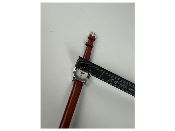 Vintage Courreges Armbanduhr mit Lederarmband Rot Grau Silber - Ansicht 6