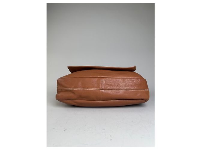Vintage Givenchy Schultertasche aus Leder mit Nieten Braun Gold - Ansicht 11