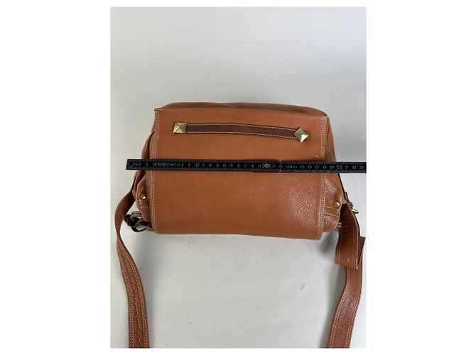 Vintage Givenchy Schultertasche aus Leder mit Nieten Braun Gold - Ansicht 12