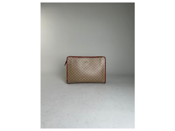 Céline Clutch Vintage Celine Monogram Canvas Beige Tan Oro - vista 13