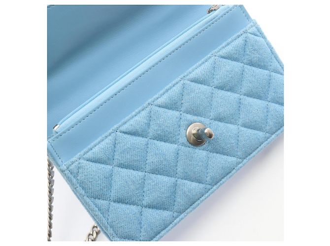 Borsa a tracolla Chanel Matelassé Denim Blu - vista 12