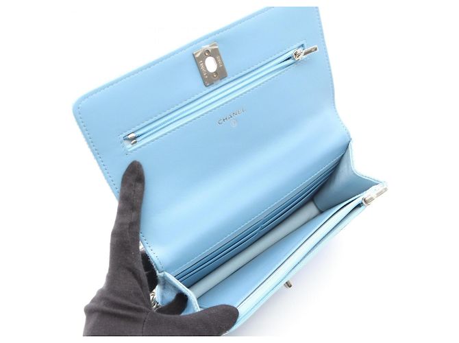 Borsa a tracolla Chanel Matelassé Denim Blu - vista 3