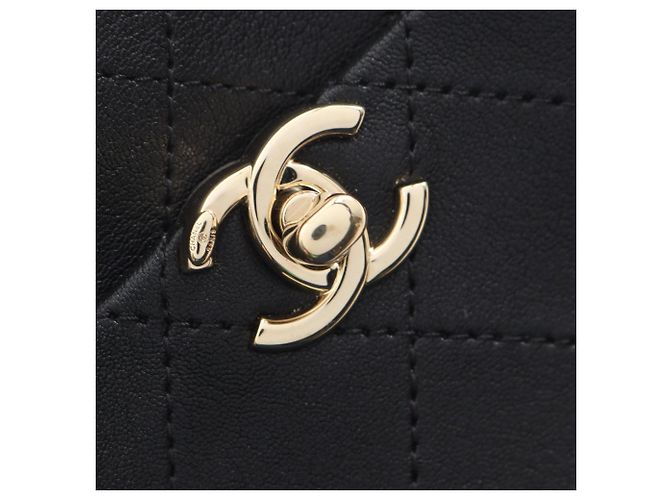 Borsa a tracolla piccola Matelassé Chanel Nero - vista 7
