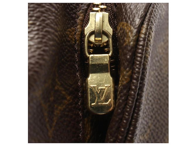 Zaino/Borsa Mini Montsouris Monogram Louis Vuitton Marrone Monogramma - vista 10