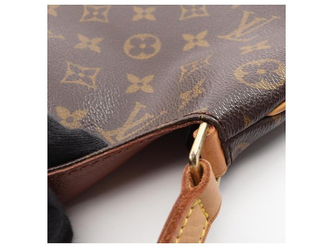 Borsa a Spalla Louis Vuitton Musette Tango Marrone Monogramma - vista 10