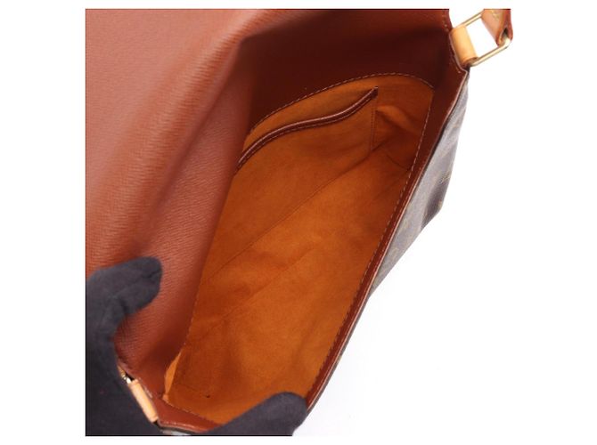 Borsa a tracolla Louis Vuitton Musette Tango Marrone Monogramma - vista 3