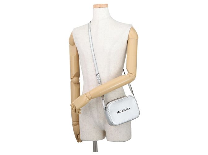 Everyday Borsa a tracolla in pelle Balenciaga XS Argento - vista 4